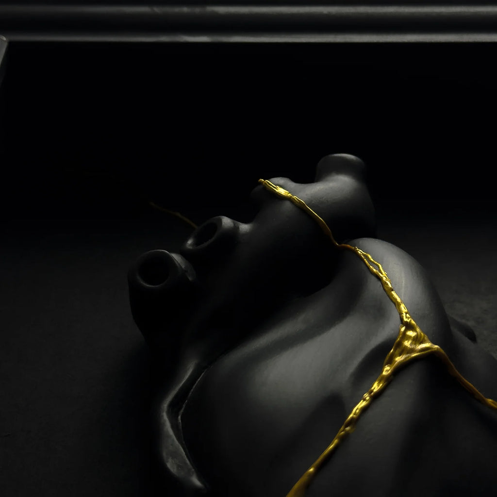 Cuore Anatomico Kintsugi Nero con Cornice