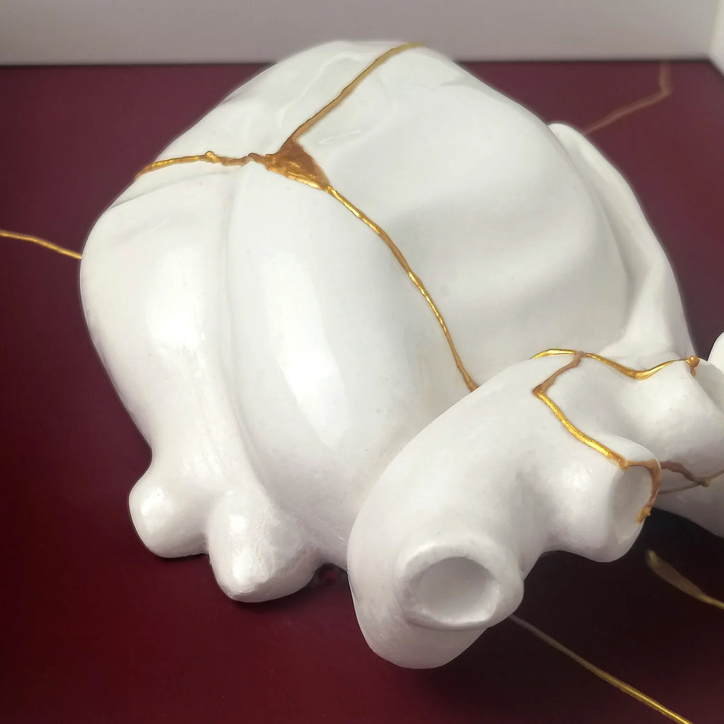 Cuore Anatomico Kintsugi Bianco con Cornice Amaranto