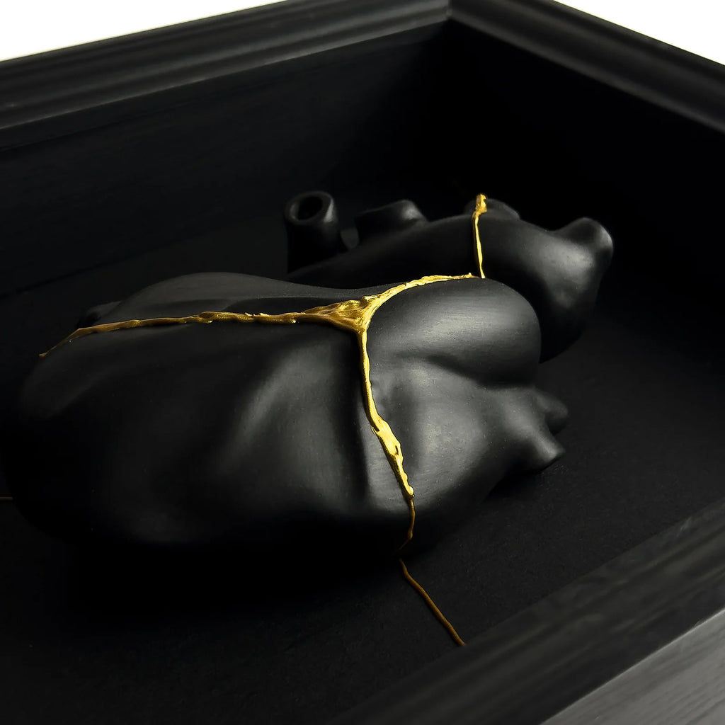 Cuore Anatomico Kintsugi Nero con Cornice