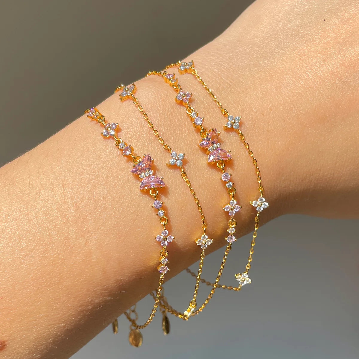 FLUTTER LOVE BRACELET