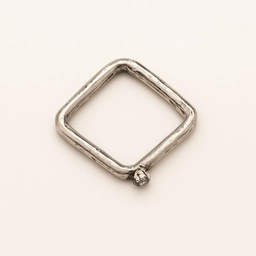 Anello Quadro con Solitario