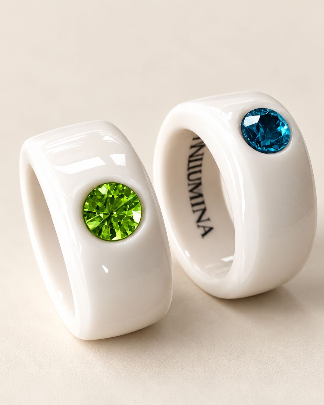 ILLUMINA – ANELLO IN PORCELLANA BIANCA CON CRISTALLO SWAROVSKI