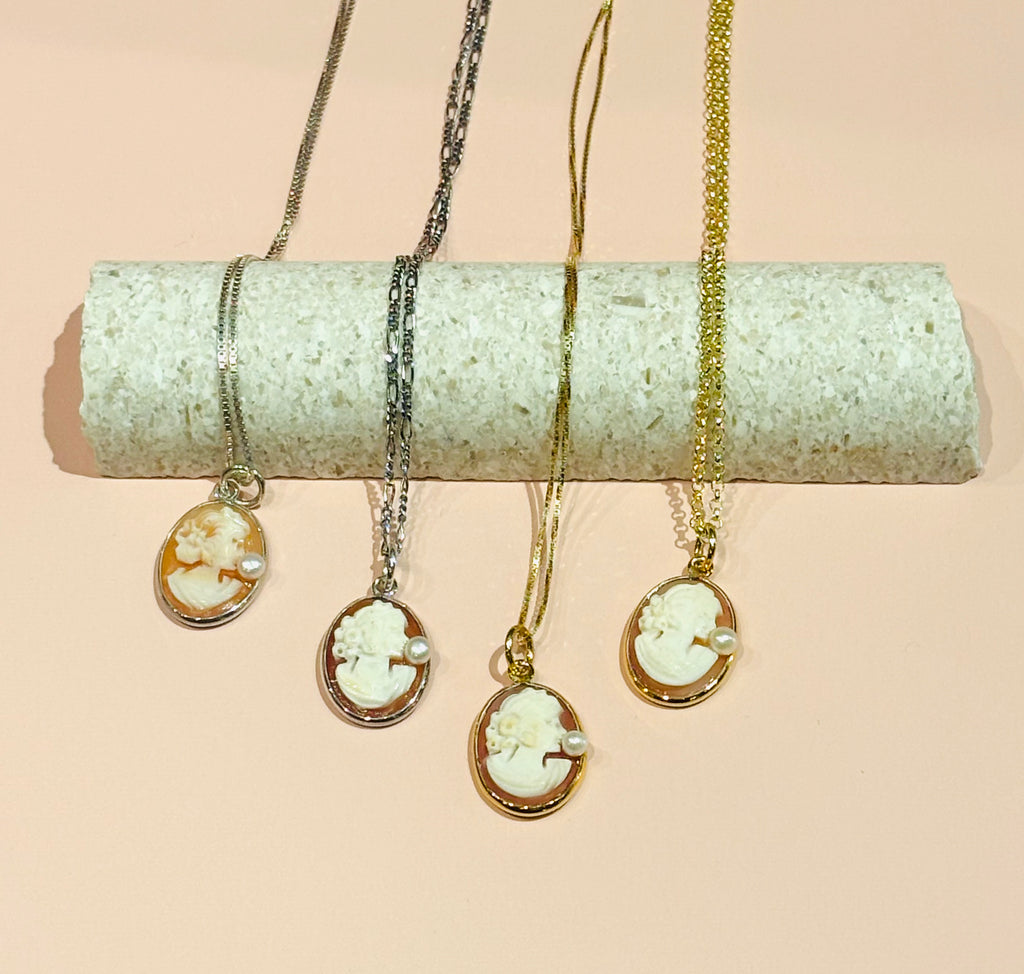 BUBBLE GIRL – Collana Cammeo Piccolo