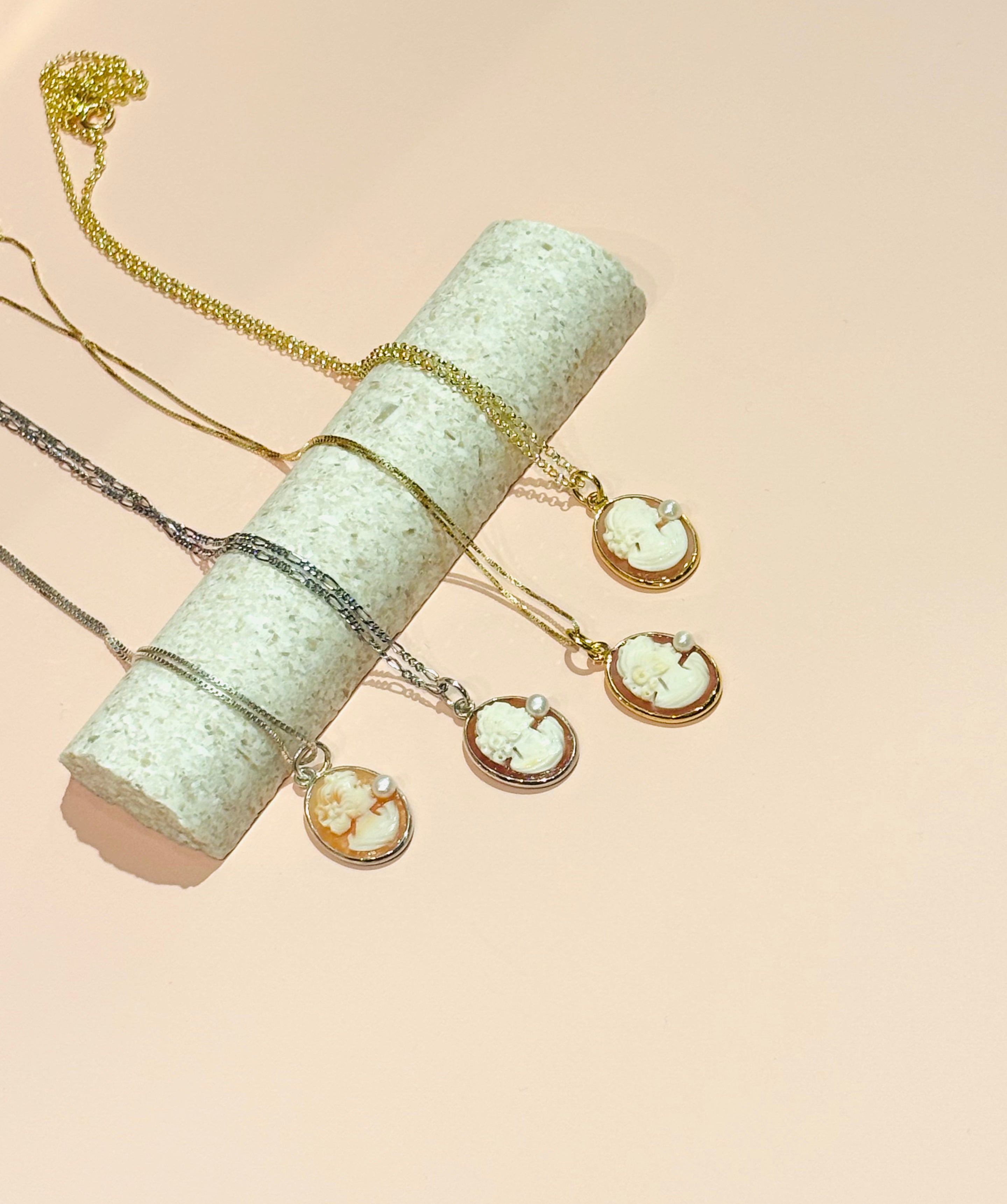 BUBBLE GIRL – Collana Cammeo Piccolo