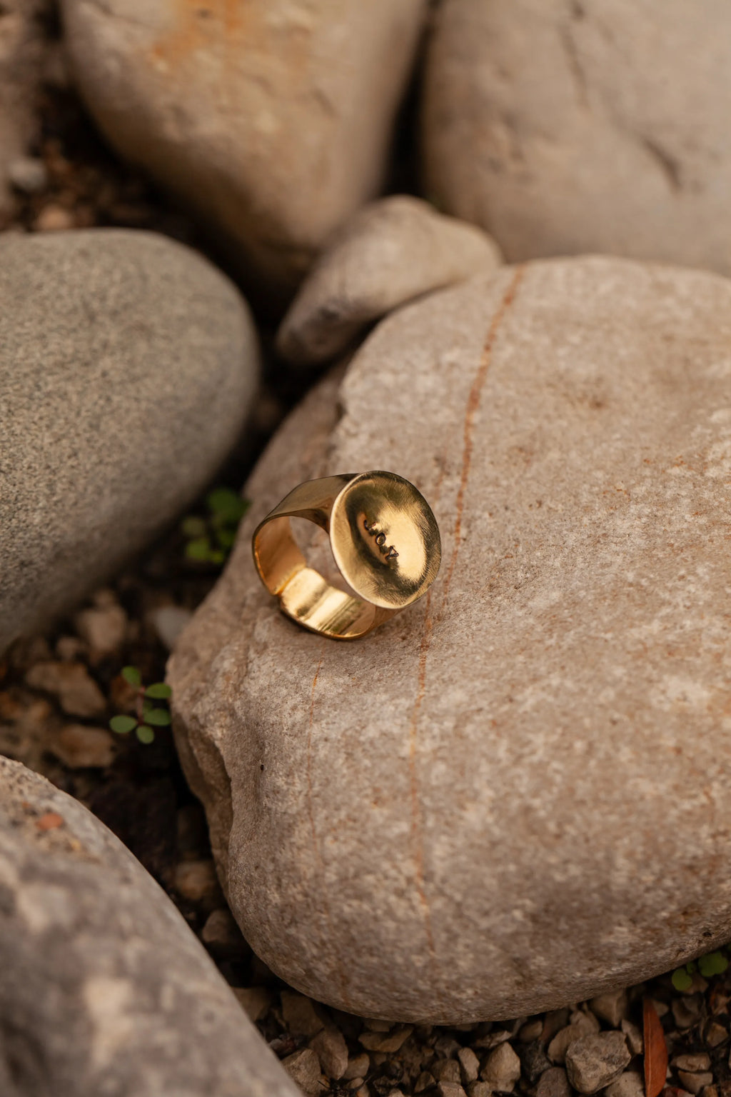 Anello Capitello Tondo