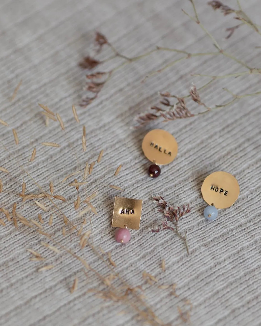 Mono Orecchino Grace Quadrato